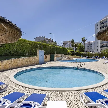 Διαμέρισμα Pool Retreat *